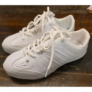 Nfinity Game Day Cheer Shoes White Size 6 NF1009 Bioniq Tumbling See Description